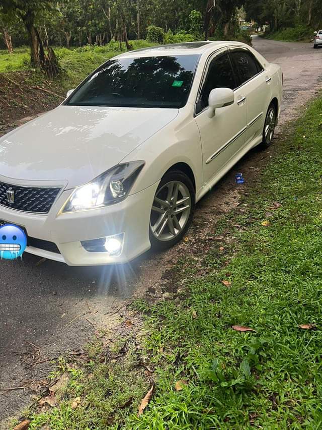toyota crown