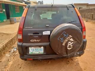 A picture of Honda CR V 05