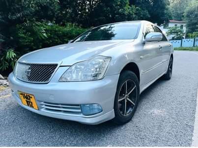 A picture of Toyota Crown Athrete DTZ Engine Safi Gear Box Safi Cc2490