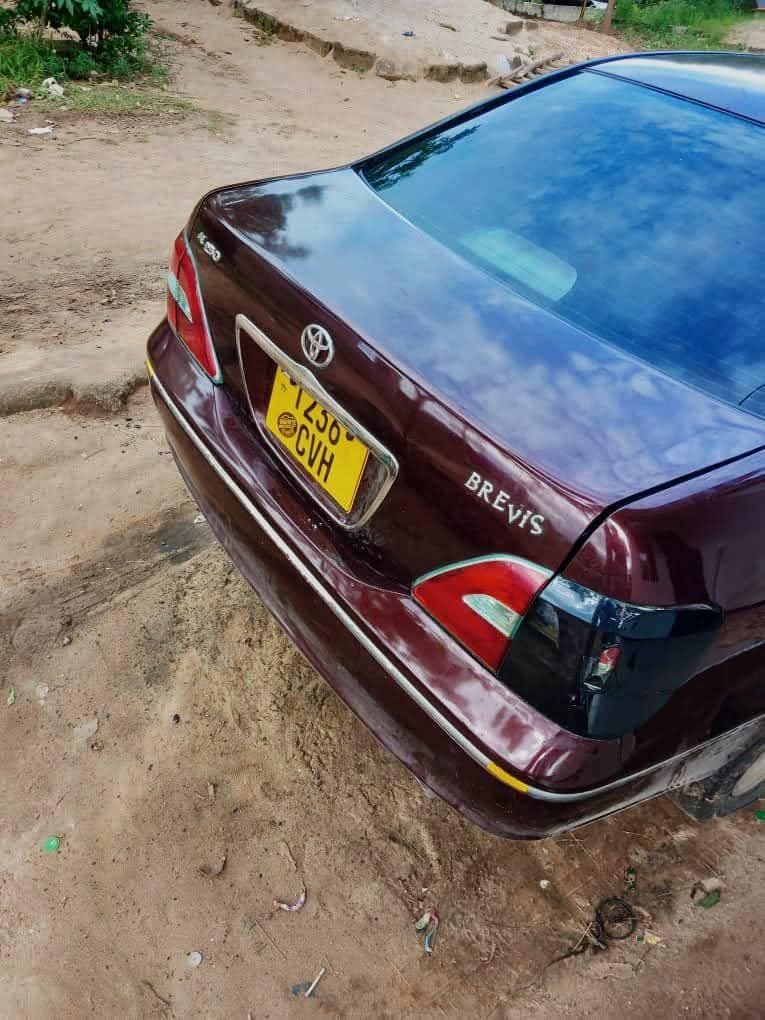 A picture of TOYOTA BREVIS