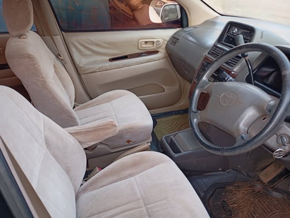 A picture of Toyota Ipsum super