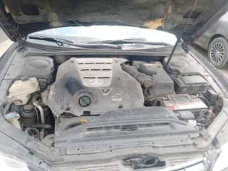 A picture of Hyundai Azera 2006