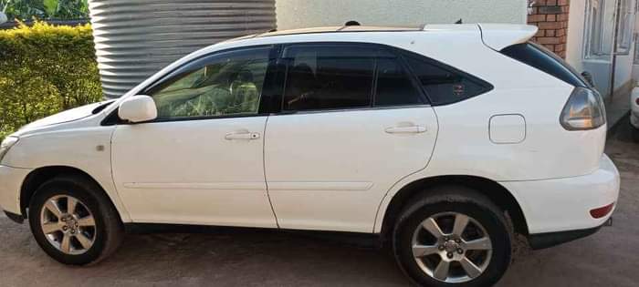 A picture of HARRIER kawundo 17 5m Call 0701488581 What s app 0776417404