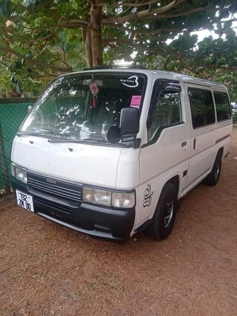 used nissan caravan