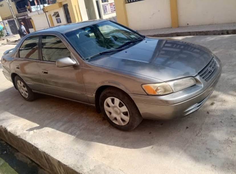 A picture of Toyota Camry 2002 Model TinyLight