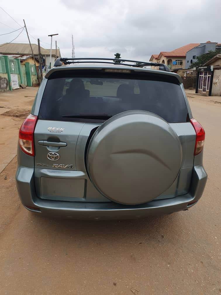 A picture of REGISTERED 2007 TOYOTA RAV4