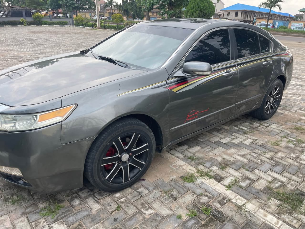 A picture of Dealer markets Acura TL 2012 Nothing to fix serious buyer