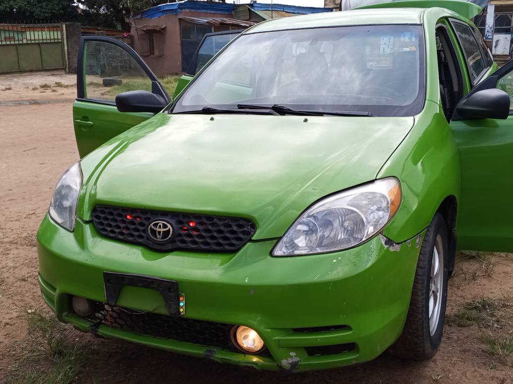 A picture of Toyota matrix