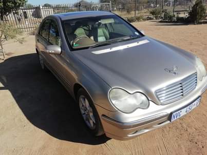 mercedes benz c240