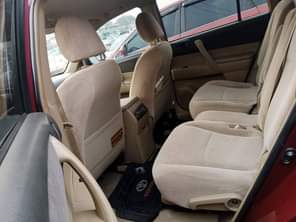 A picture of For sale Slightly used 2008 Toyota Highlander limited SUV full