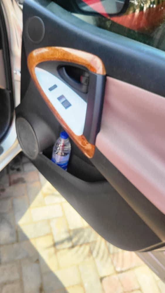 A picture of DISTRESS 08 Toyota Rav4