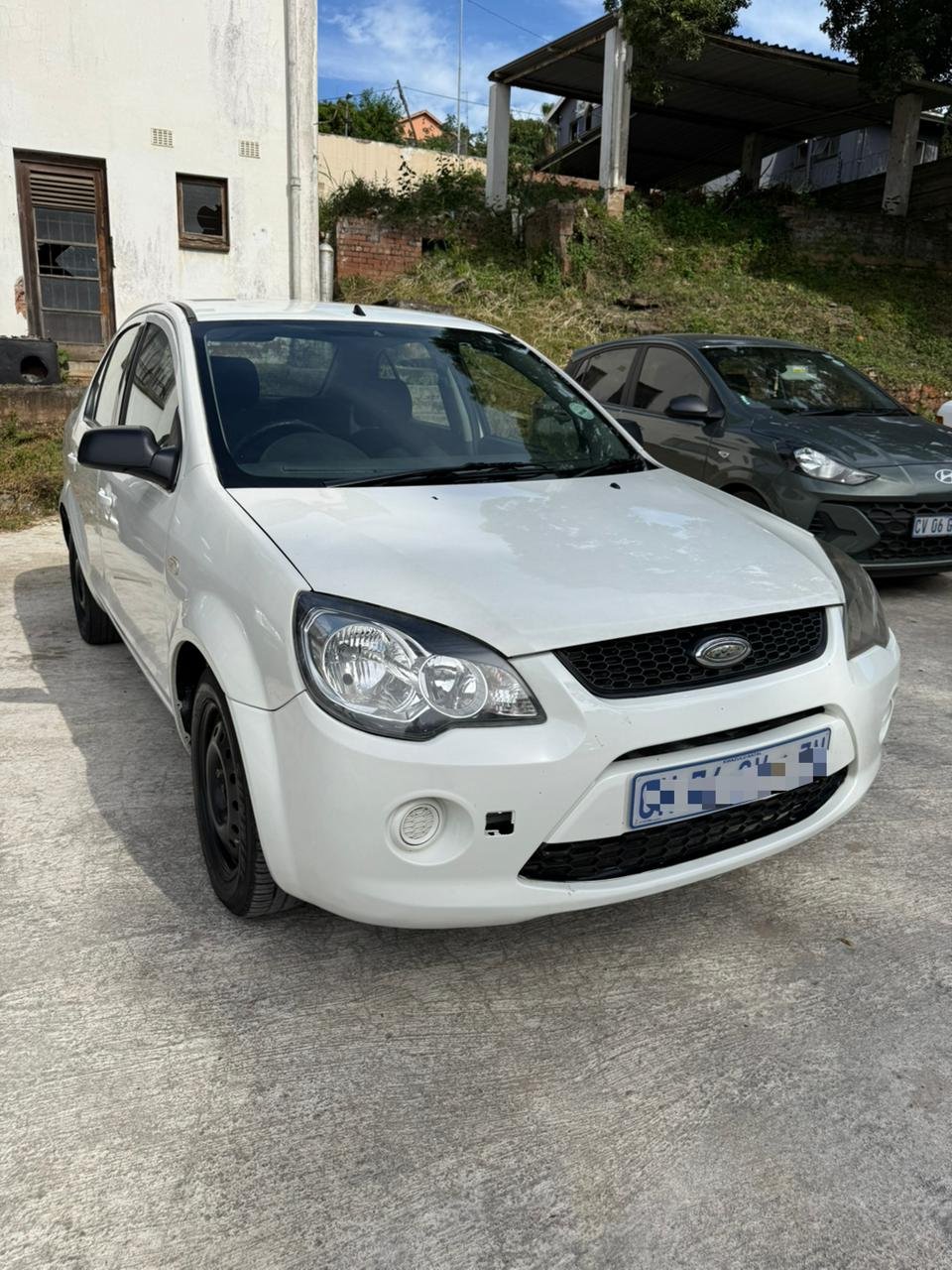 ford ikon