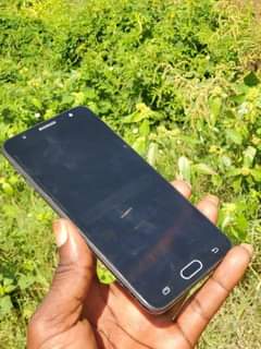A picture of Samsung j 7prime