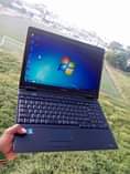 A picture of Toshiba core 3 Ram 4gb hdd 320gb procesor 2.12ghz chaji