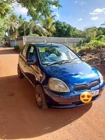 A picture of Toyota vitz for sale Manuel