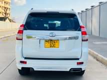 A picture of LAND CRUISER PRADO TSH MIL 85 CALL 0657550550 0748481460