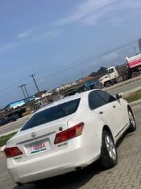 A picture of Clean Registered Es350 2010 model