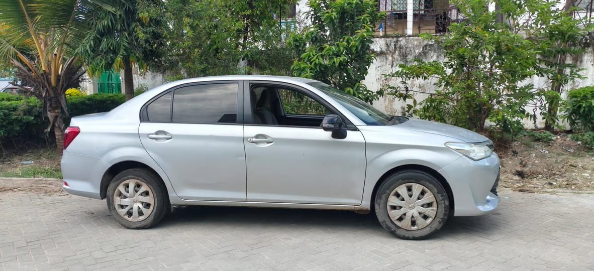 A picture of 2017 Toyota axio