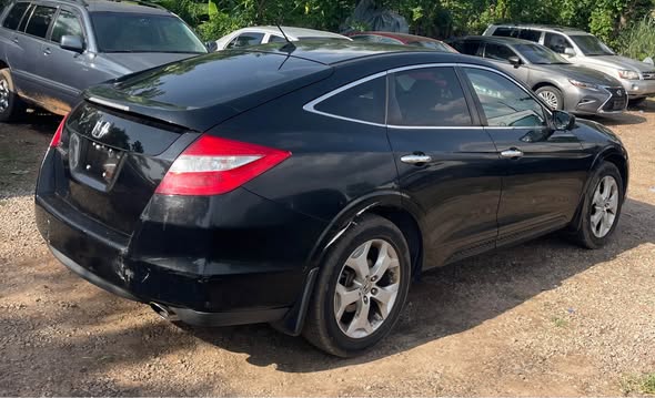 A picture of FOREIGN USED TOKUNBO HONDA CROSSTOUR 2011