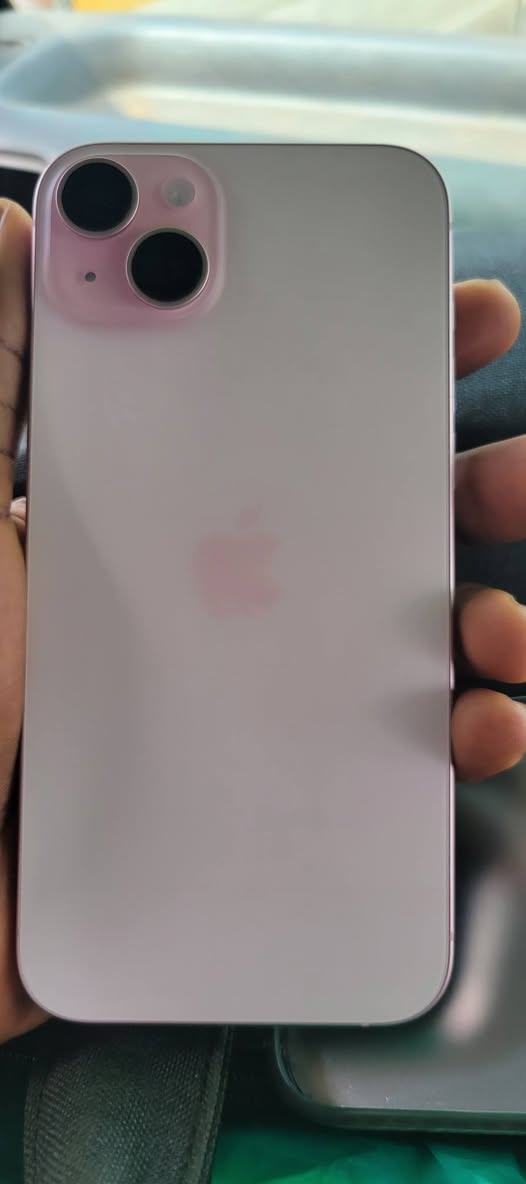 A picture of Iphone 15 plus