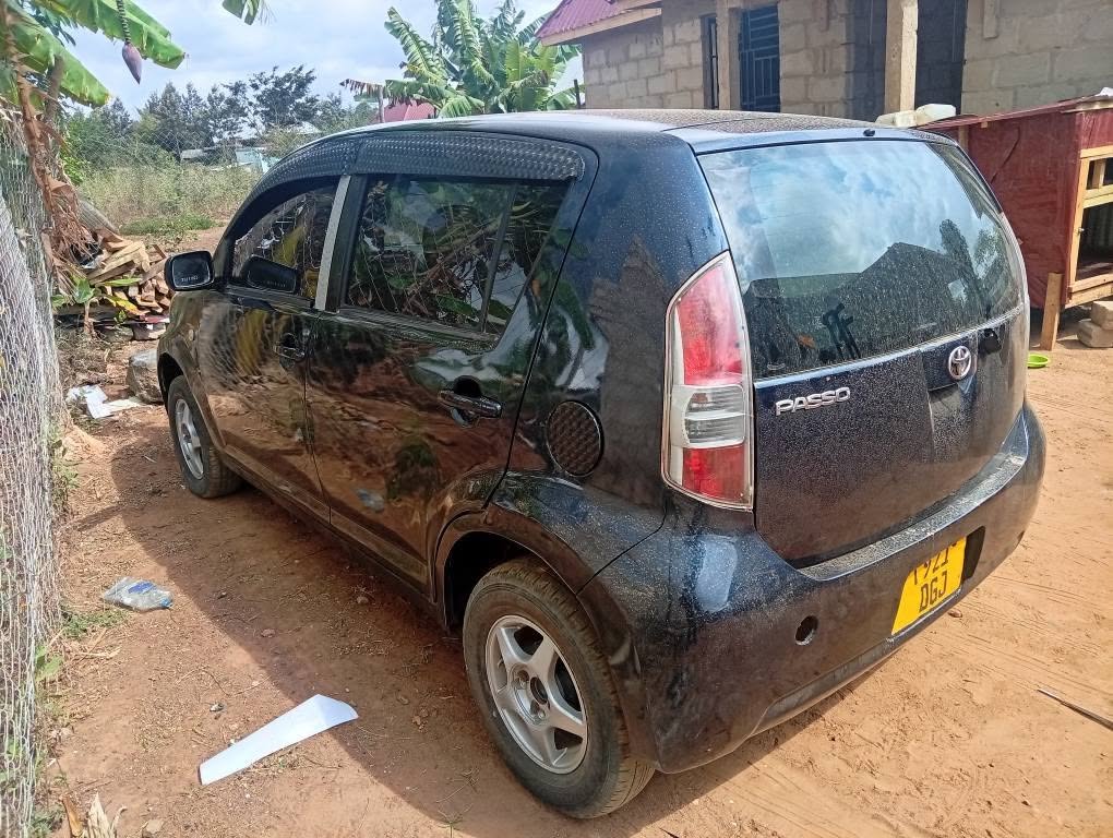A picture of TOYOTA PASSO BEI MIL 5 MAONGEZI CC 990 ENGINE SAFI