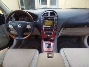 A picture of Lexus Es 350 2008 model 5 7m last not negotiable