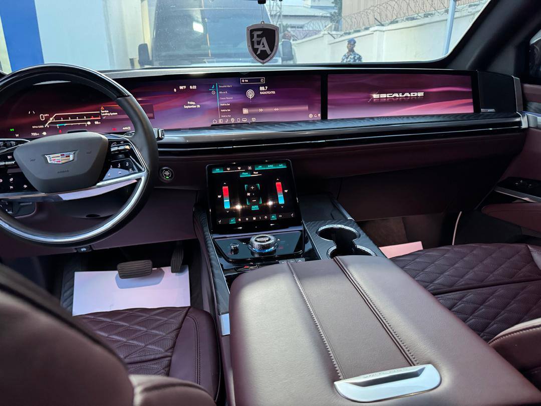 A picture of 2025 Brand new Bulletproof Escalade Presidential Movement