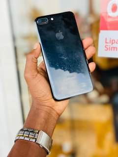 A picture of iPhone 7Plus 128GB