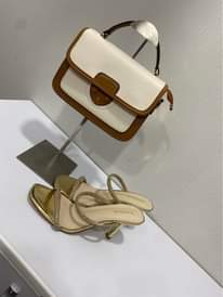 A picture of Shoes