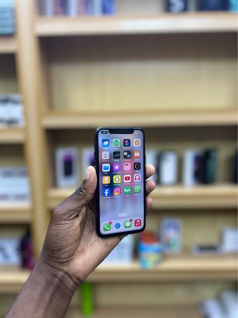 A picture of iPhone X GB64