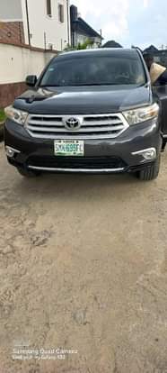 A picture of 2013 TOYOTA HIGHLANDER FOR SALE Belgium Grade Engine very silent