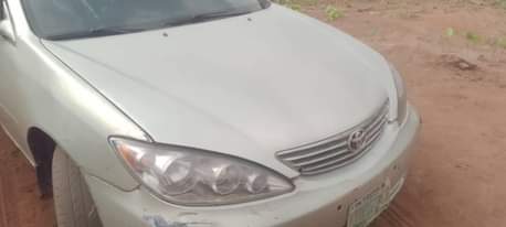 A picture of Camry 2 4