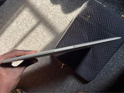 A picture of Mac book air i5