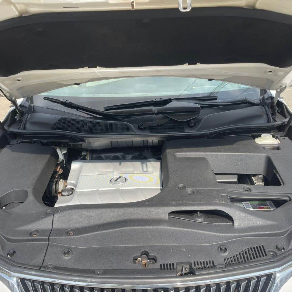 A picture of 2010 tokunbo Lexus RX 350