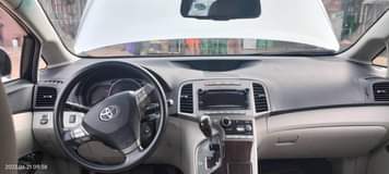 A picture of Basic option 2011 2012 Model Toyota Venza Comes with Fabric