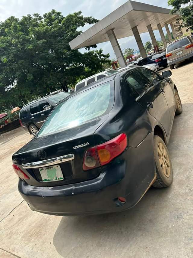 A picture of Distress Very Sharp Toyota Corolla 010 Model