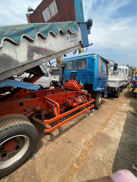 A picture of ISUZU Forward 4TONS