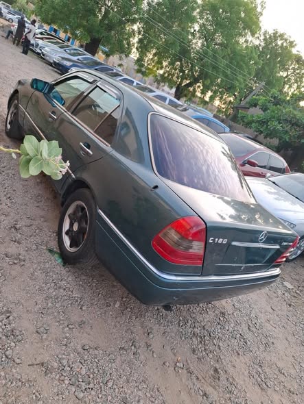 A picture of Mercedes c180