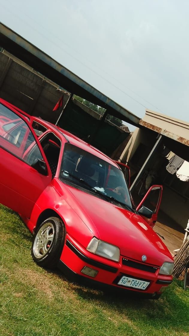 opel monza