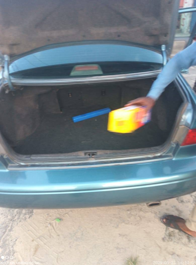 A picture of TOYOTA CAMRY DROPPED LIGHT