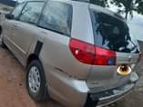 A picture of Toyota sienna 2008