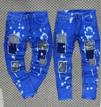 A picture of Jeans qaleee