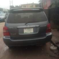 A picture of 2004 Toyota Highlander