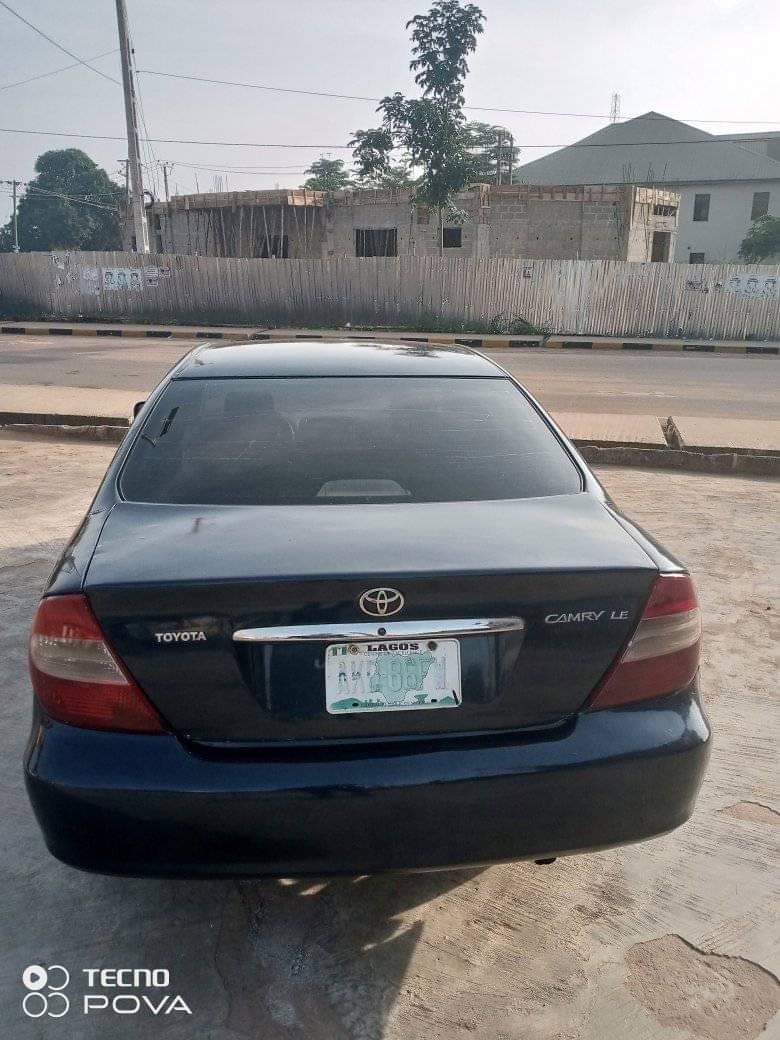 A picture of 2004 Toyota camry