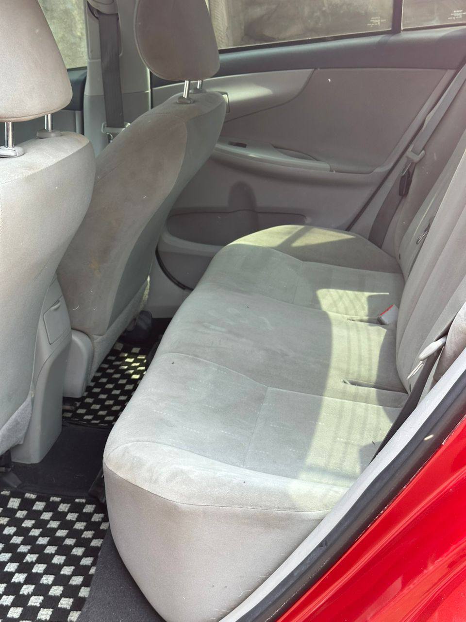 A picture of Toyota Corolla 012. 10m