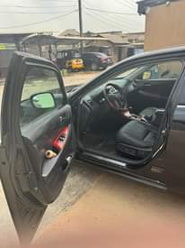 A picture of LEXUS ES350