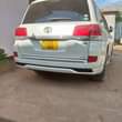 A picture of Land cruiser v8