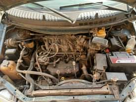 A picture of 2003 Nissan Quest 2 0