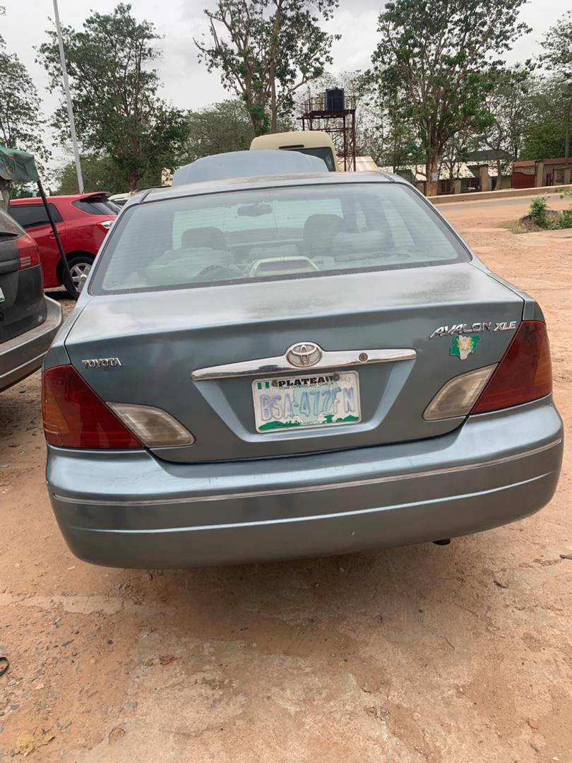 A picture of Toyota Avalon XLE