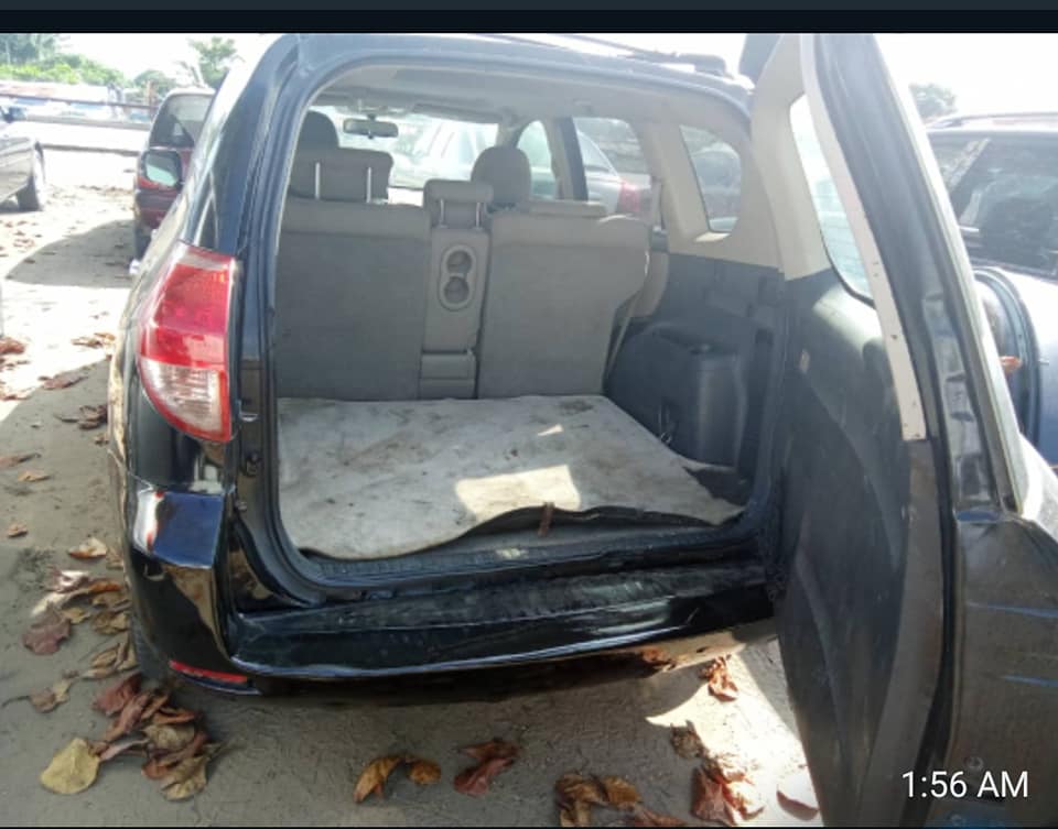 A picture of Toyota RAV4 2007